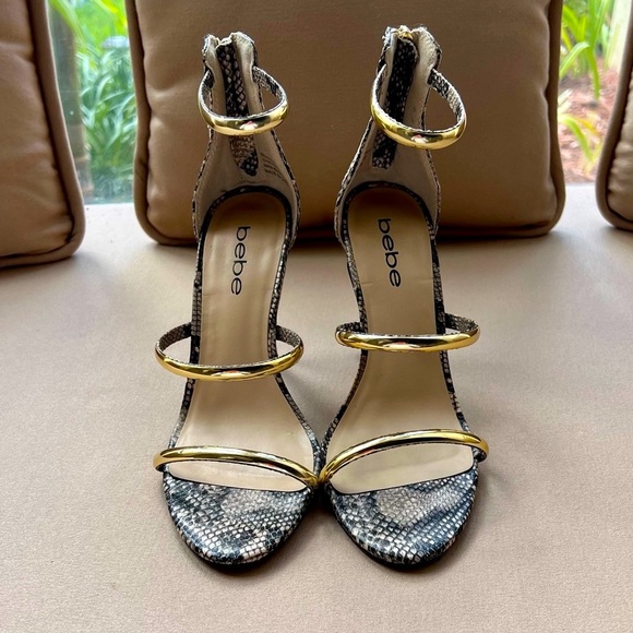 Sandals - Picture 2 of 5